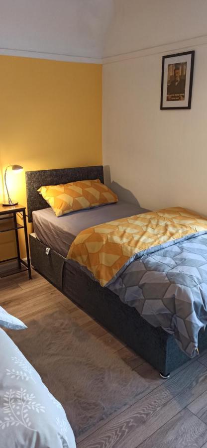Broxtowe House -3 Bed House Parking Nottingham Βίλα Εξωτερικό φωτογραφία