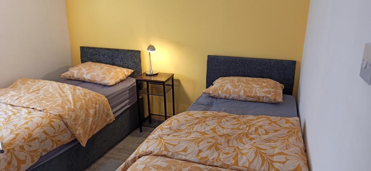 Broxtowe House -3 Bed House Parking Nottingham Βίλα Εξωτερικό φωτογραφία